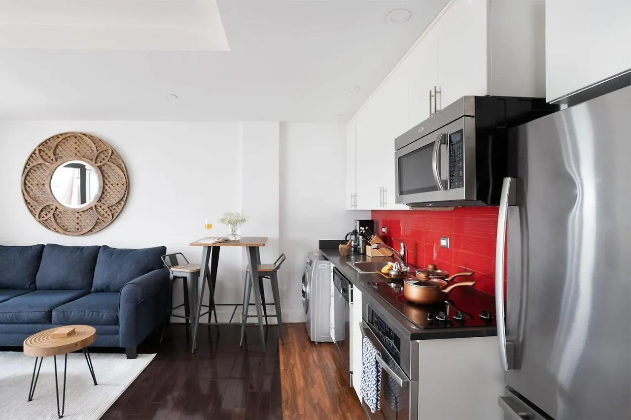 809-2B New Bldg Jr Columbus Circle Balcony Wd Apartman New York